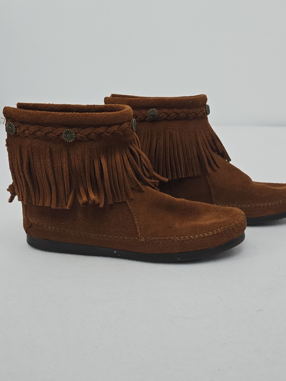Minnetonka Moccasins 292 - Women's High Top Fringe Boot - Brown Suede